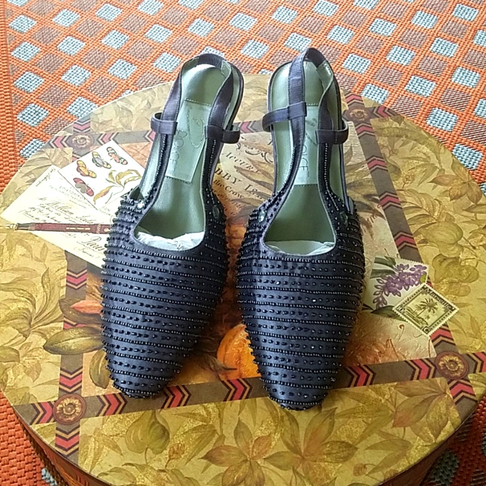 Dolce Shoes, Size 8 1/2 M